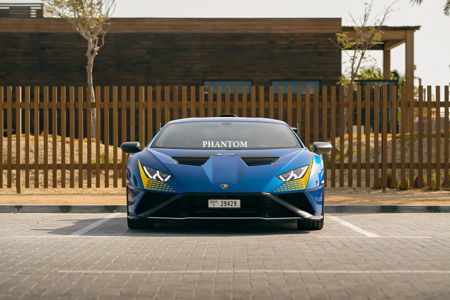 Lamborghini Huracan STO full