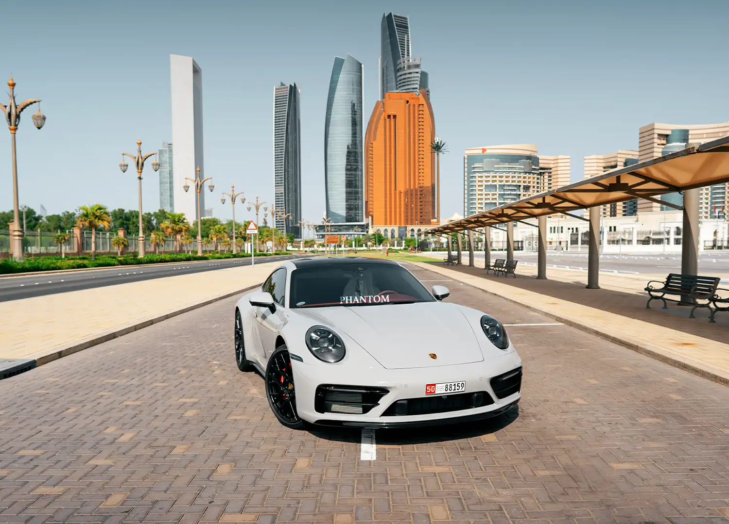 Porsche Carrera 911 ممتلئ