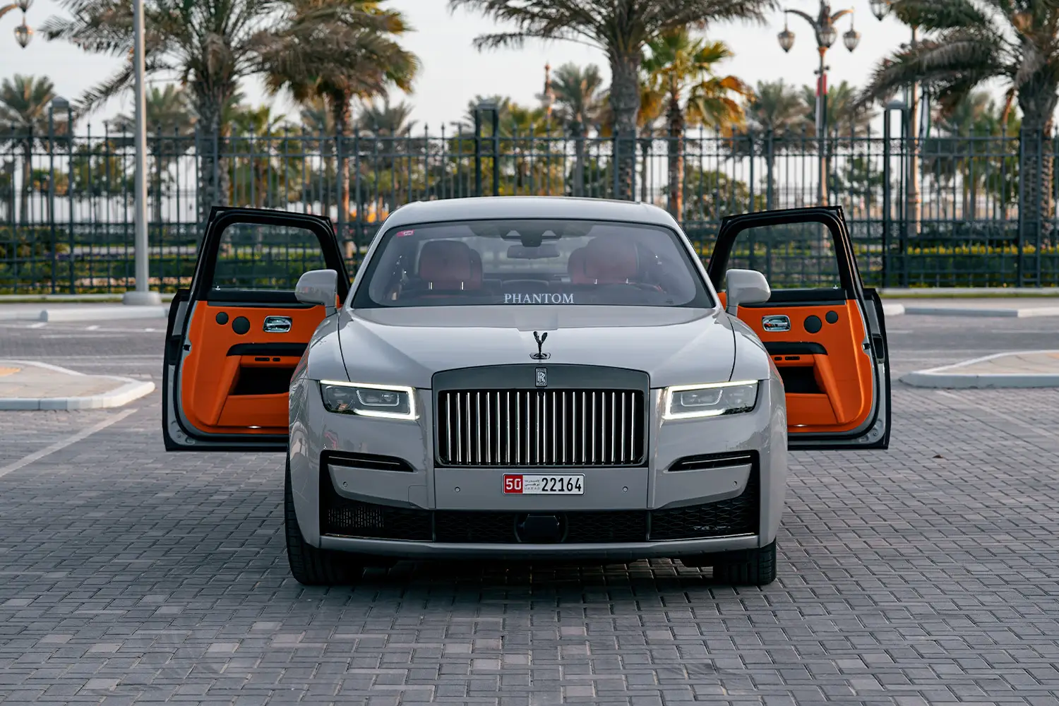 TwoTone RollRoyce Ghost Extended Is Companys First Bespoke Car From Dubai