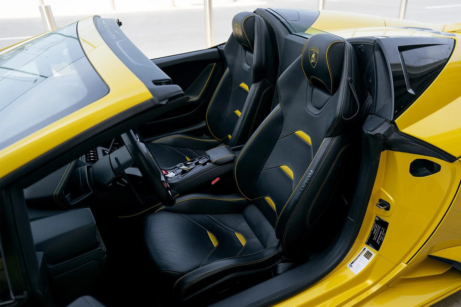 Lamborghini Huracan EVO Spyder full