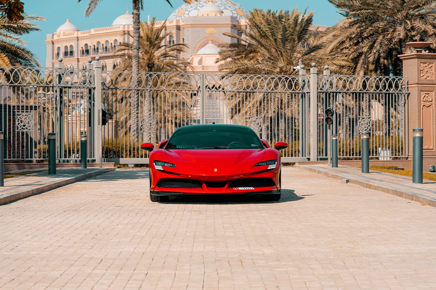 Ferrari SF90 Stradale ممتلئ