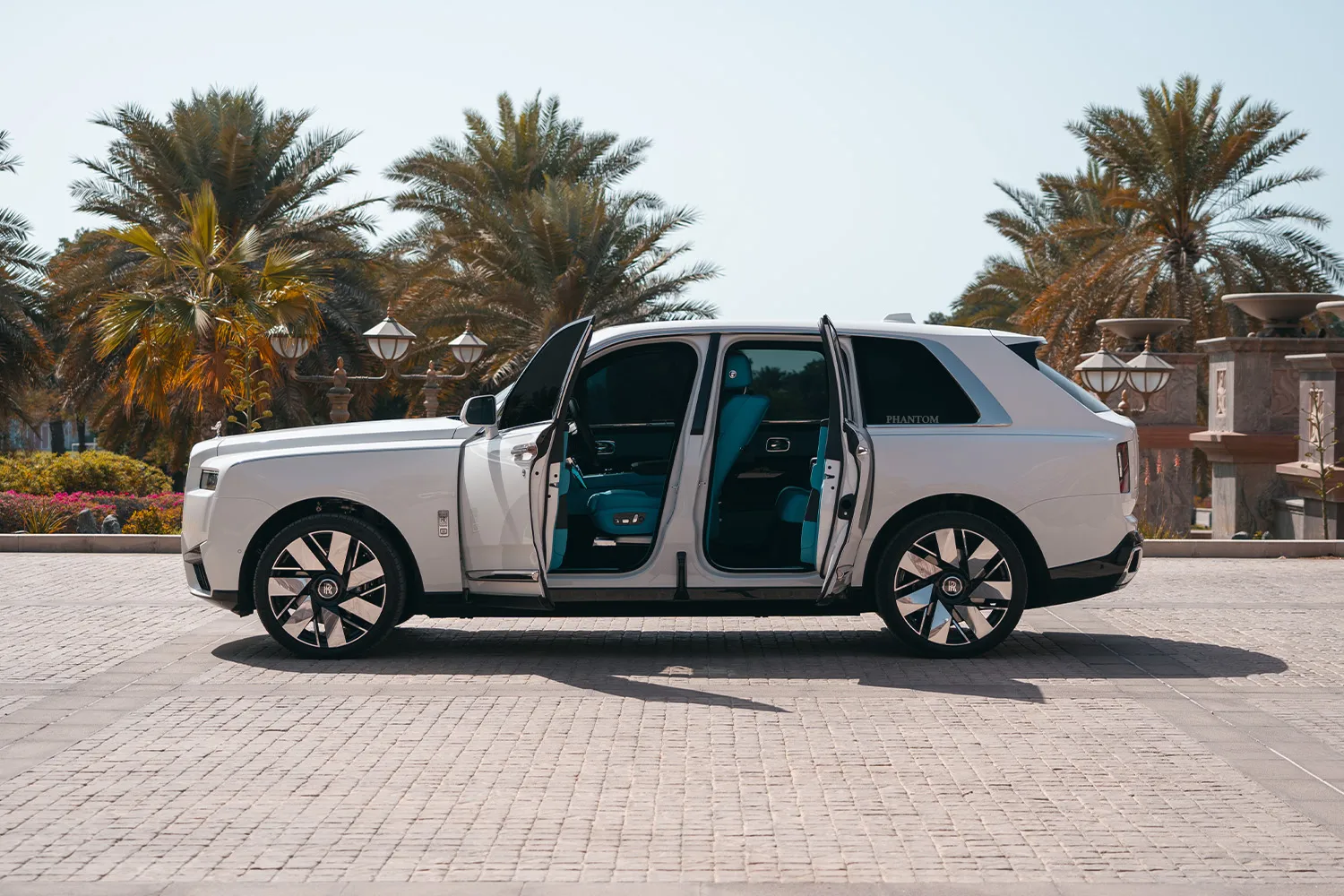 Rolls Royce Cullinan full